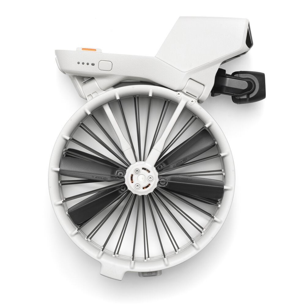 Drone DJI Flip Fly More Combo, 4K, 60 FPS, HDR, Rastreamento IA, Autonomia de voo 31 min. (Controle com tela) BR - DJI061 Drone DJI Flip Fly More Combo, 4K, 60 FPS, HDR, Rastreamento IA, Autonomia de voo 31 min. (Controle com tela) BR - DJI061